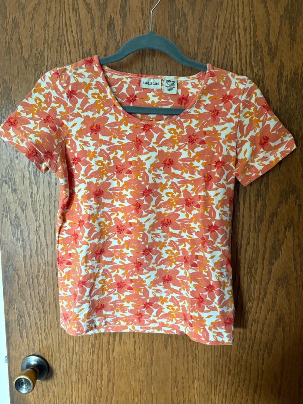 Northcrest Floral Orange Short Sleeve Top ***